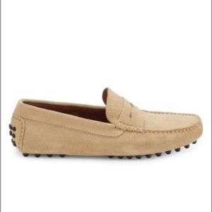 Sals Fifth Avenue men’s tan suede Drivers.